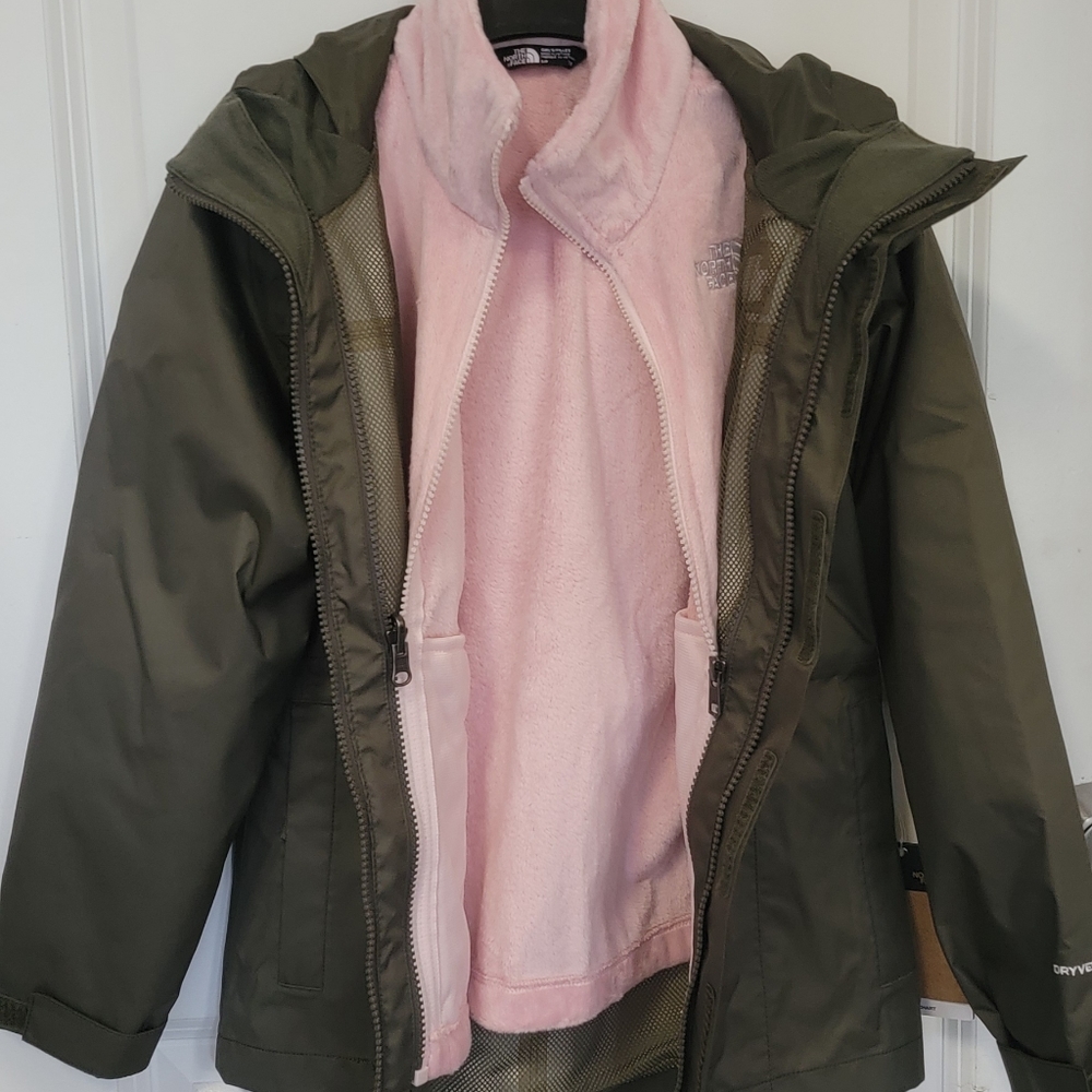 Thenorthface 3 in 1 waterproof Jacket - Picture 6 of 8